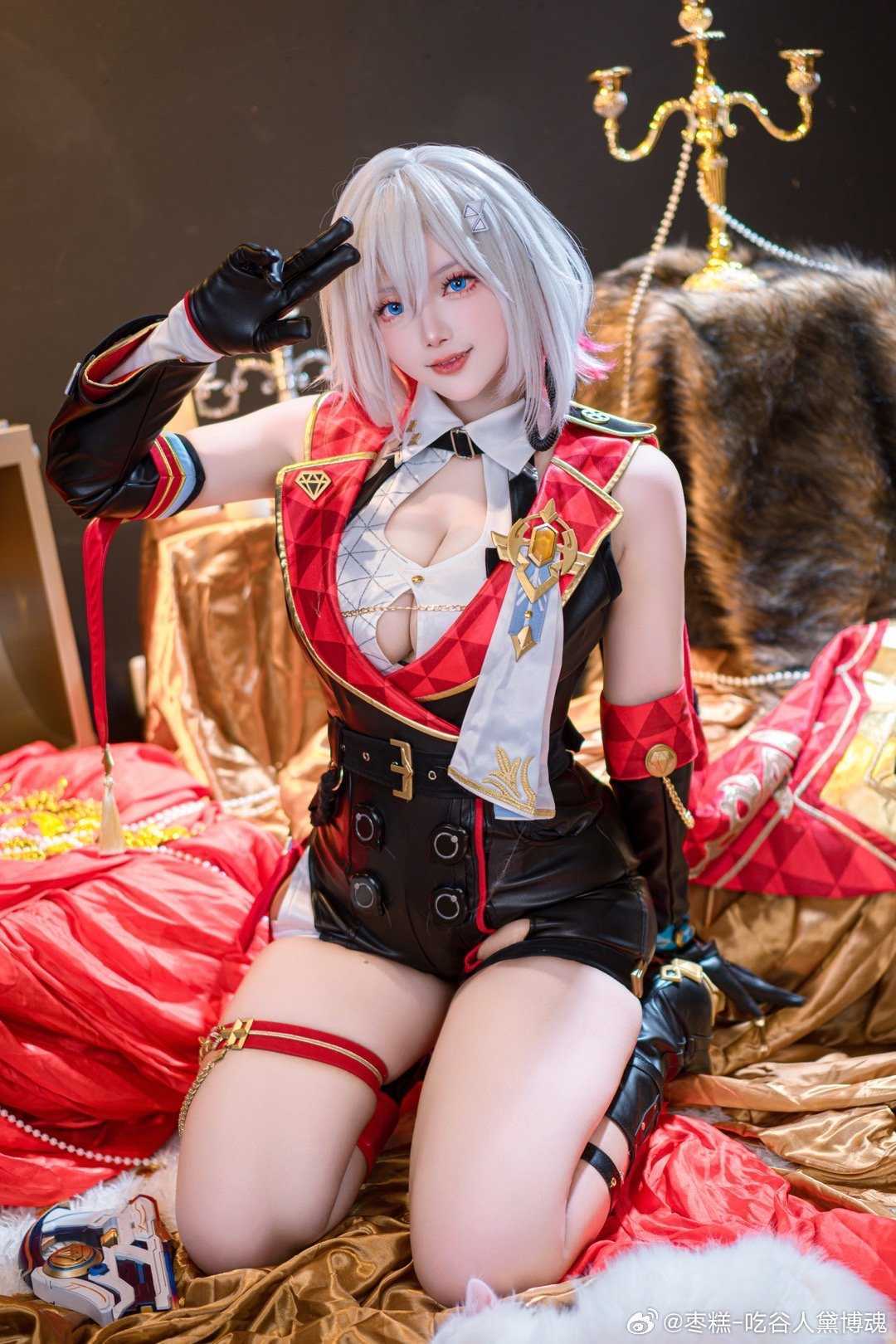 COSPLAY时间不等人，不妨现在就开始吧！崩坏：星穹铁道托帕@枣糕-吃谷人黛博魂